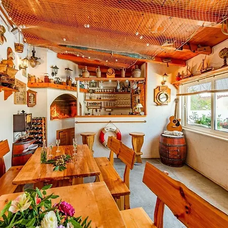 Six-bedroom With Sea View Nl Villa *