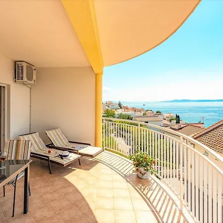 Six-bedroom With Sea View Nl